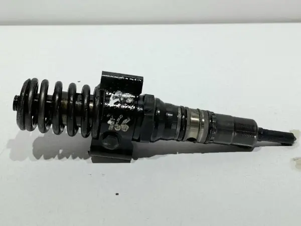 Injector 03G130073G Skoda Octavia 2 (2004-2008) 2.0 tdi BKD