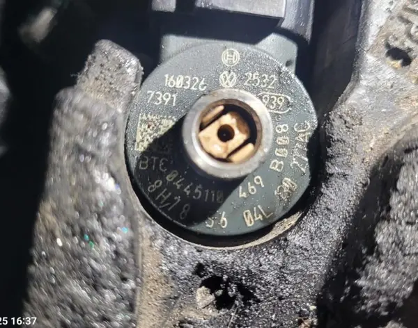 Injector 04L130277AC Audi A4 (2015-2019) [8W2, B9] 2.0 tdi DEUA; CUVC