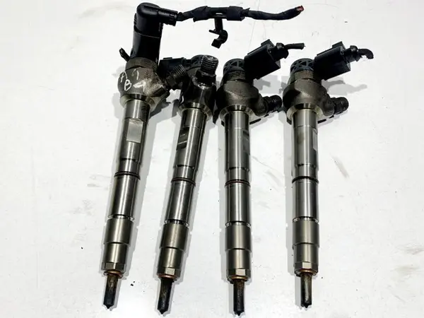 Injector 04L130277AE Skoda Octavia 3 (2013-2017 ) 2.0 tdi crlb cupa cuna cnch