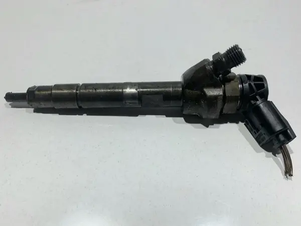 Injector 7810702 BMW Seria 4 cabrio (2013-> ) [ F33 , F83] 2.0d 3.0d n47 n57