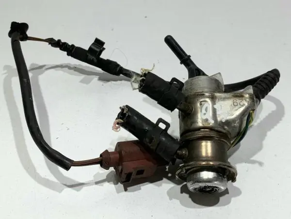 Injector adblue 04L131113G Volkswagen Sharan (2010-2015) [7N] 2.0 tdi CUVC