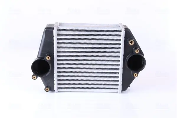 Intercooler, compresor NISSENS 96570