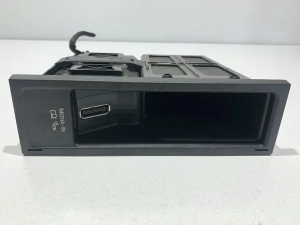 Interfata multimedia 5N0035341D Volkswagen Golf 6 (2008-2013)
