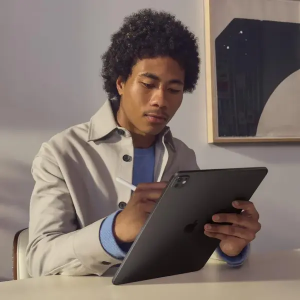 iPAD PRO 13 WiFi 1TB SILVER iPAD PRO 13 WiFi 1TB SILVER