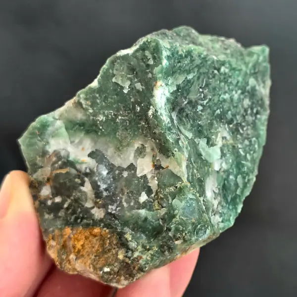 Jad verde piatra bruta model 1A