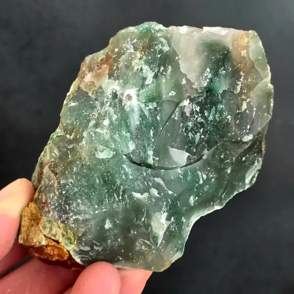 Jad verde piatra bruta model 36