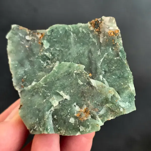 Jad verde piatra bruta model 3A