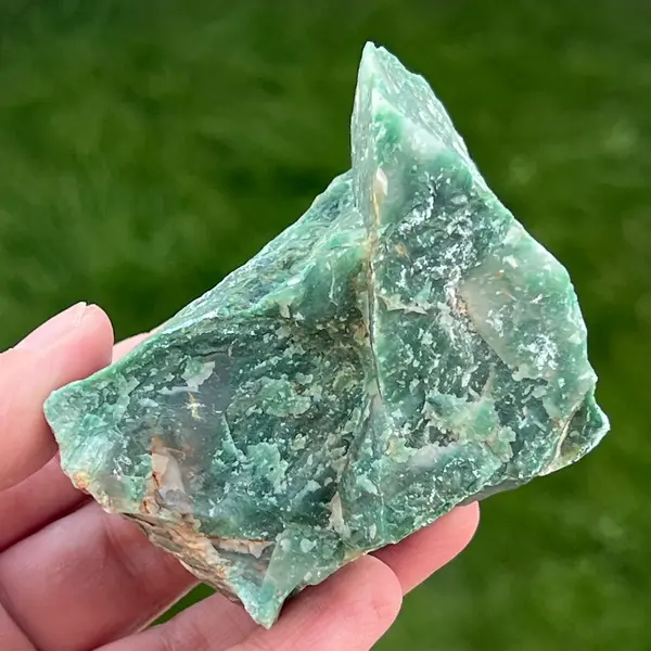 Jad verde piatra bruta model 5A