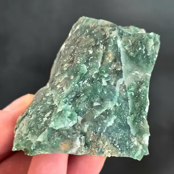 Jad verde piatra bruta model 7A
