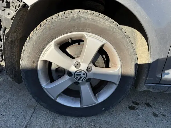 Jante aliaj r16 anvelope iarna Volkswagen Golf 6 (2008-2013)