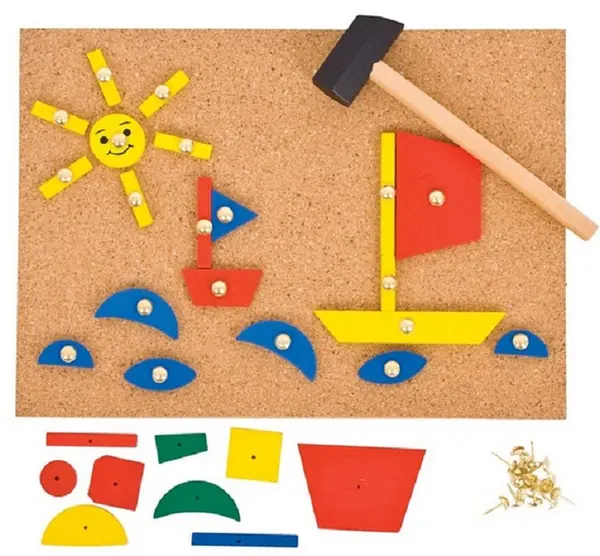 Joc din lemn pentru copii Bigjigs - Mozaic cu ciocan si pioneze