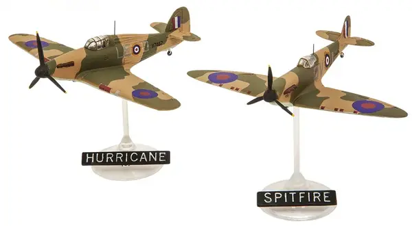Kit de model prefabricat Revell Militar: Avioane - Spitfire Mk.Ia & Hawker Hurricane Mk.I