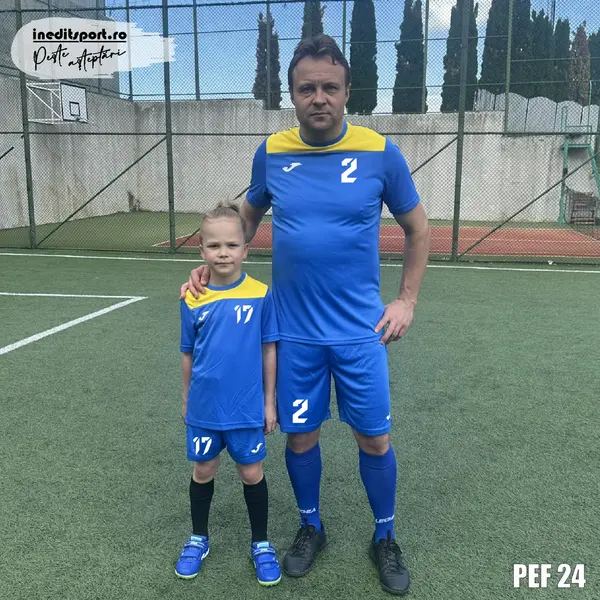 Kit echipament fotbal copii si adulti personalizabil EF24 3XS, Albastru
