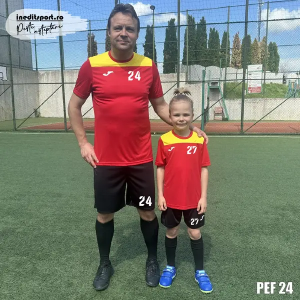 Kit echipament fotbal copii si adulti personalizabil EF24 7XS, Roșu
