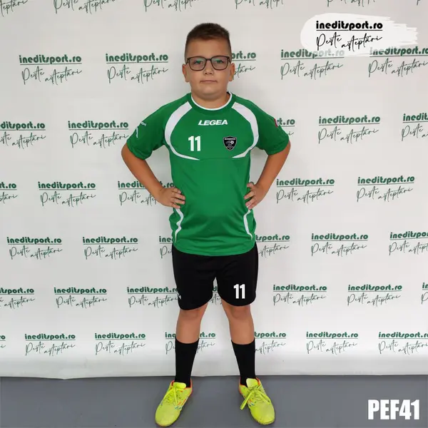 KIT Echipament fotbal copii si adulti personalizat - PEF41 Tricou verde, sort negru, 3XS