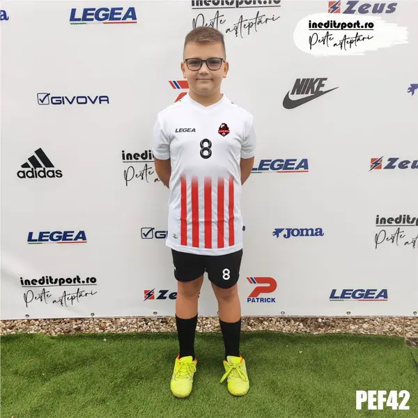 Kit echipament fotbal copii si adulti personalizat- PEF42 XS, Alb