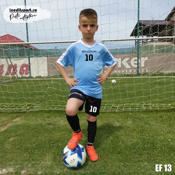 KIT GIVOVA Echipament fotbal personalizat copii si adulti PEF13 2XS, Albastru Deschis