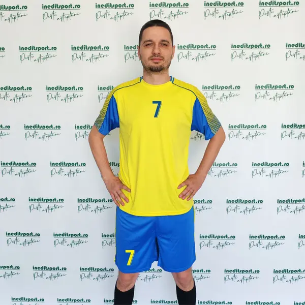 KIT Juve - 2 tricouri si sort - EF11 Galben-Albastru, 16 Ani