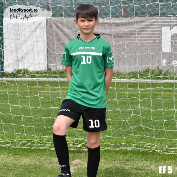 KIT One Personalizabil copii si adulti EF5 4XS, Tricou verde și șort negru
