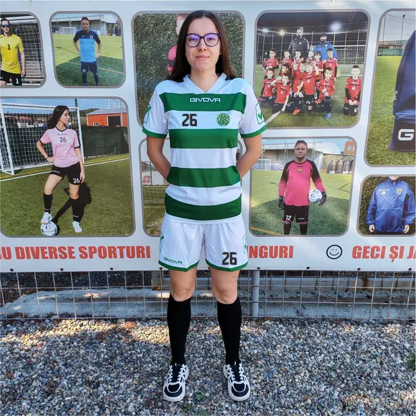 Kit Rugby GIVOVA - EF50 Alb cu verde, S