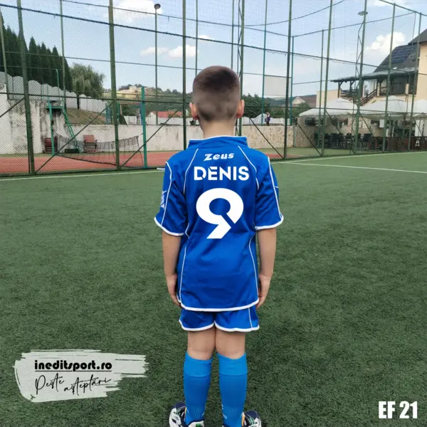 KIT ZEUS SHOX personalizabil copii si adulti EF21 S, Tricou și șort albastru