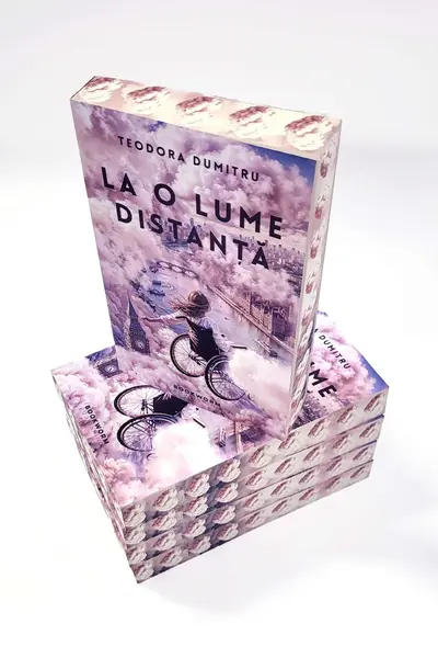 La o lume distanță - PRINTED EDGES