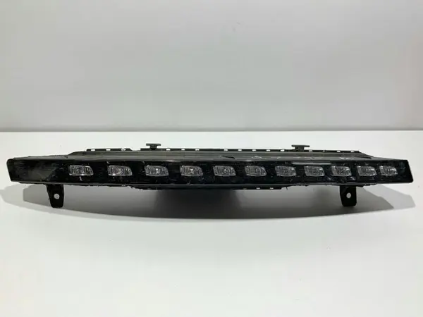Lampa semnalizare led dreapta fata 4L0953042D Audi Q7 facelift (2010-2015) [4L]