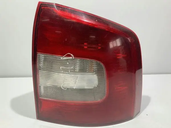 Lampa spate dreapta 1Z9945096A Skoda Octavia 2 facelift (2008-2013)