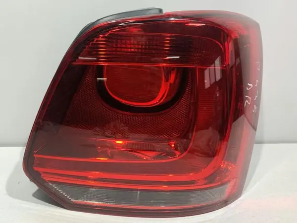 Lampa spate dreapta 6R1857508Q Volkswagen Polo 5 facelift (2014-2017)
