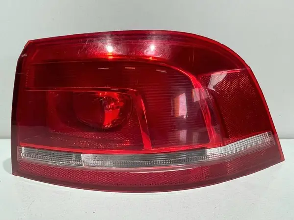 Lampa spate dreapta aripa 3AF945096A Volkswagen Passat B7 (2010-2014)