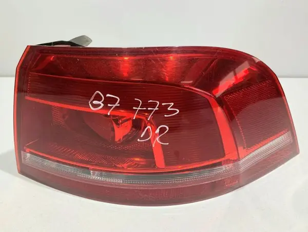 Lampa spate dreapta aripa 3AF945096E Volkswagen Passat B7 (2010-2014)