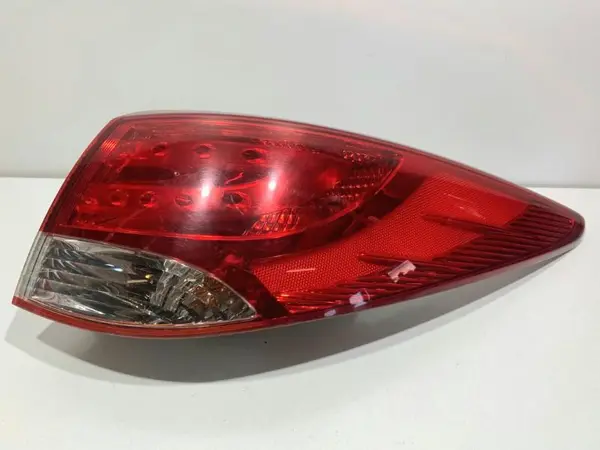 Lampa spate dreapta aripa 92402-2Y000t Hyundai ix35 (2010-2013)
