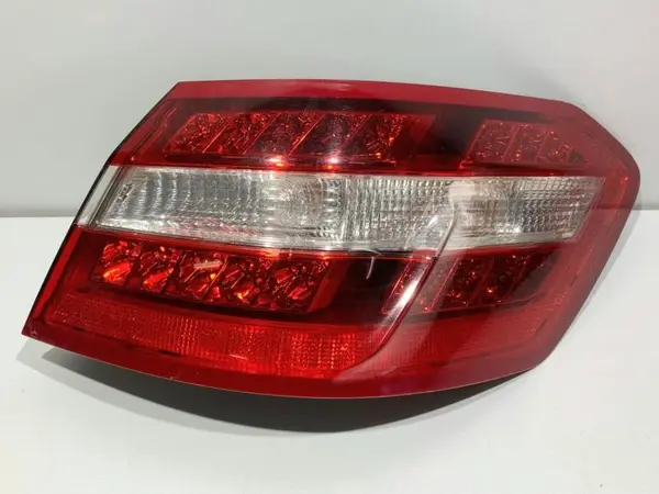 Lampa spate dreapta aripa led A2129066701 Mercedes E-Class (2009-2016) [W212]
