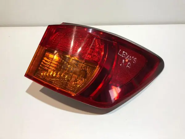 Lampa spate dreapta aripa Lexus IS 2 (2005-2013)