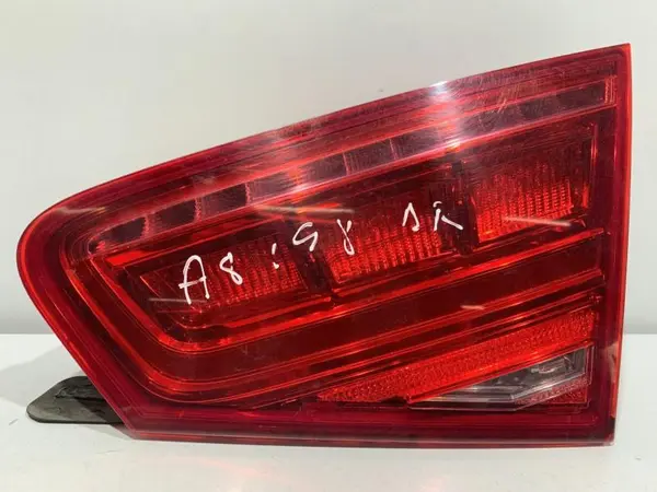 Lampa spate dreapta capota portbagaj 4H0945094 Audi A8 (2009-2017) [4H] D4