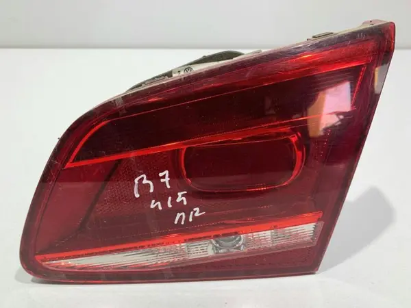 Lampa spate dreapta haion 3AE945094J Volkswagen Passat B7 (2010-2014)