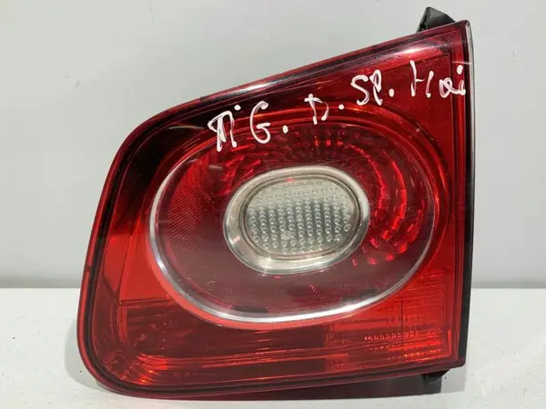 Lampa spate dreapta haion 5N0945094B Volkswagen Tiguan (2007-2011)