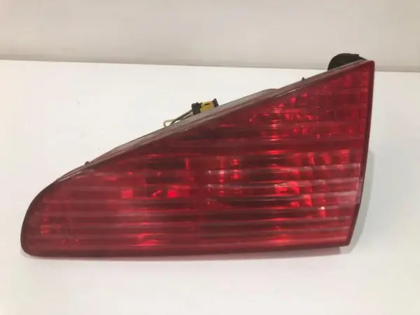 Lampa spate dreapta haion Peugeot 607 (1999-2004)