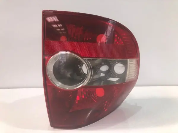 Lampa spate stanga 5z0945111a Volkswagen Fox (2003-2011)