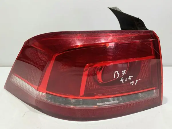 Lampa spate stanga aripa 3AE945095F Volkswagen Passat B7 (2010-2014)