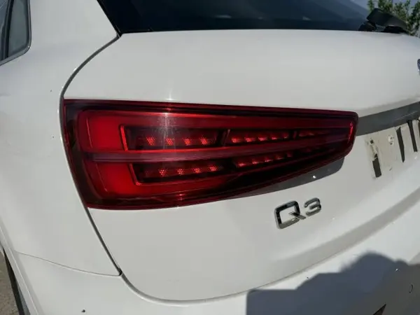 Lampa spate stanga cu defect 8U0052101B Audi Q3 facelift (2014-2018)