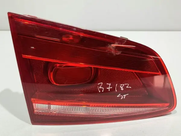Lampa spate stanga haion 3AF945093R Volkswagen Passat B7 (2010-2014)