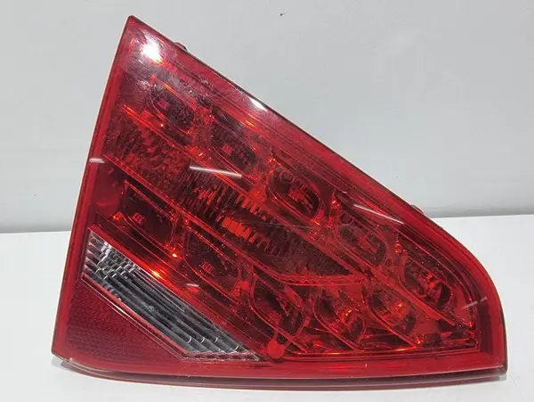 Lampa spate stanga haion led 8T0945093A Audi A5 (2007-2011) [8T3]