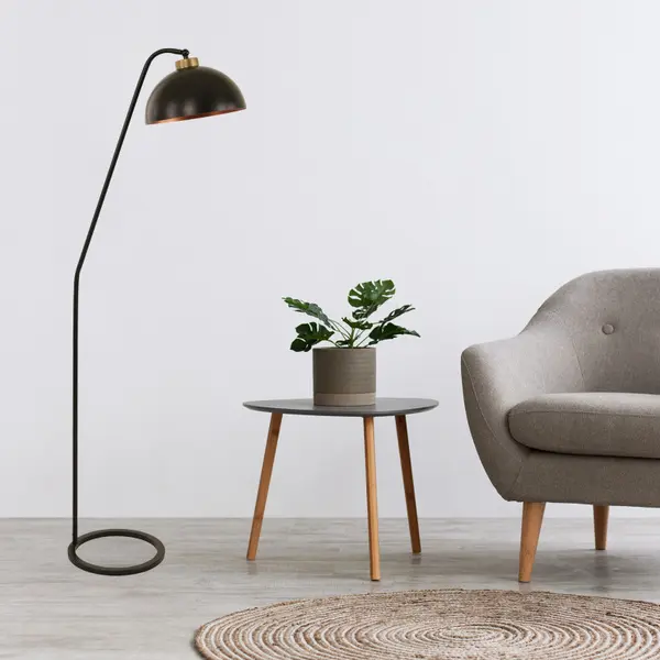 Lampadar Delta Siyah Lambader Retro 3 Baslikli Negru