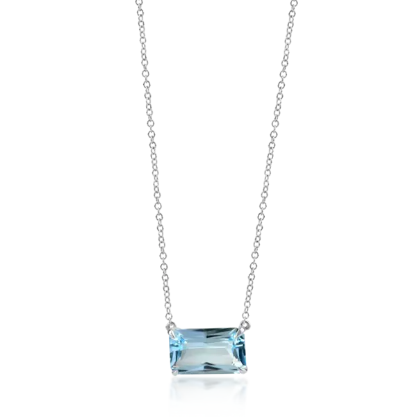Lant cu pandantiv din aur alb cu un topaz albastru octogonal de 2.4ct
