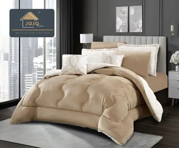 Lenjerie de pat cu Pilota Inclusa, Jojo Home, Cearceaf cu Elastic, 6 Piese, Blana de Iepure Artificiala si Catifea, Cappuccino