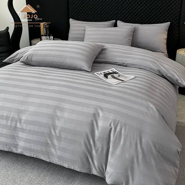 Lenjerie de Pat HoReCa DeLuxe, Damasc Premium din Bumbac Egiptean 100% , 6 Piese, Dunga Lata Tesuta, Cearceaf cu Elastic, Gri Deschis