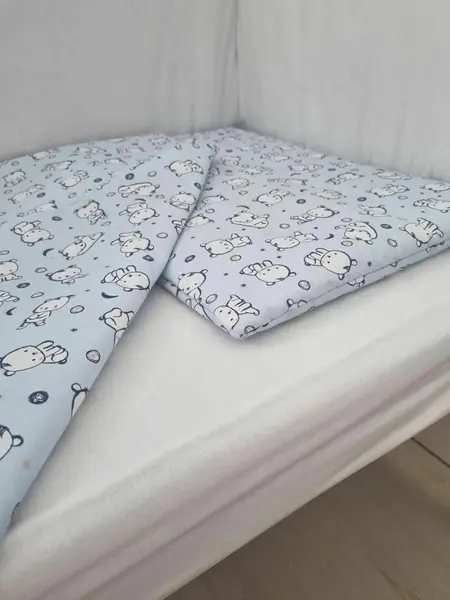 Lenjerie de pat pentru copii 4 piese Baby Bear albastru 70x120 cm 100x135 cm