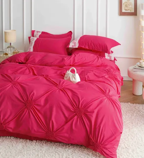 Lenjerie de Pat Premium, JOJO HOME, Finet Soft Touch, cu Inimioare din Pliuri Brodate, si Dantela Delicata, 6 Piese, Nesifonabila si Durabila, Fuchsya