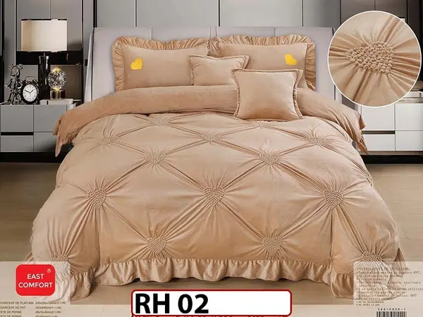 Lenjerie din catifea Brodata 6 piese cu Inimioare - RH02